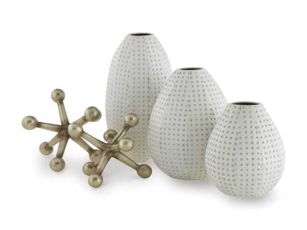 Ashley Furniture Azerton Accessory Set (Set of 5) in White/Gold